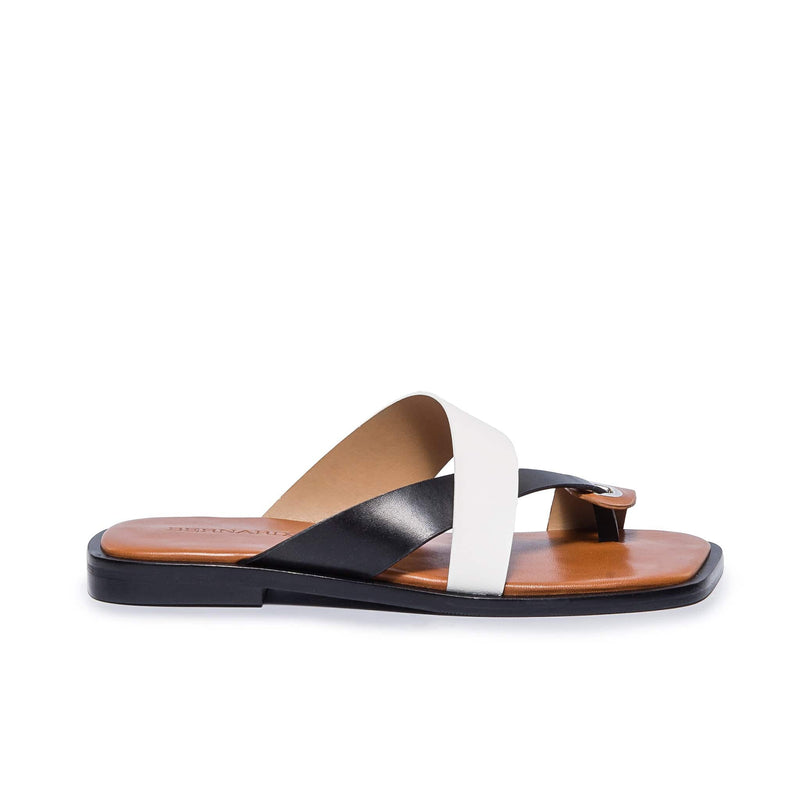 Black White Women Bernardo Amelia Cross Strap Slide Sandals | JYC2771OV