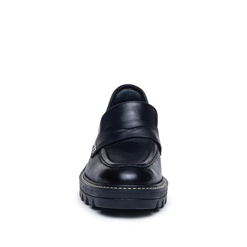 Black Women Bernardo Chandler Lug-Sole Loafers | CNO5132CF