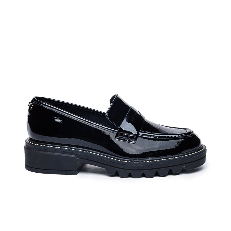 Black Women Bernardo Chandler Lug-Sole Loafers | XBJ8512OF