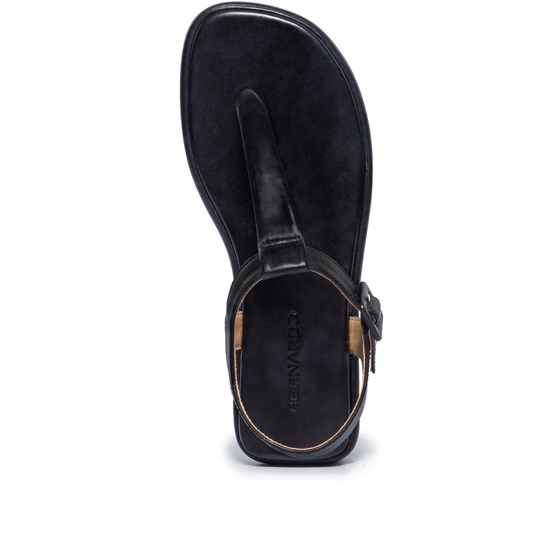 Black Women Bernardo Tucson T-Strap Flat Sandals | TEQ9281BF