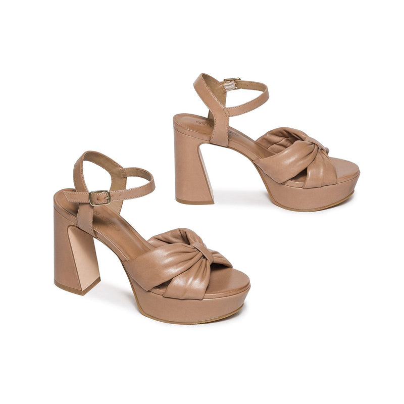 Brown Women Bernardo Veronika Platform Sandals | BQJ6214ZH