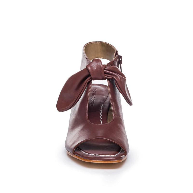 Chocolate Women Bernardo Lizzie Booties | DTA9275IR