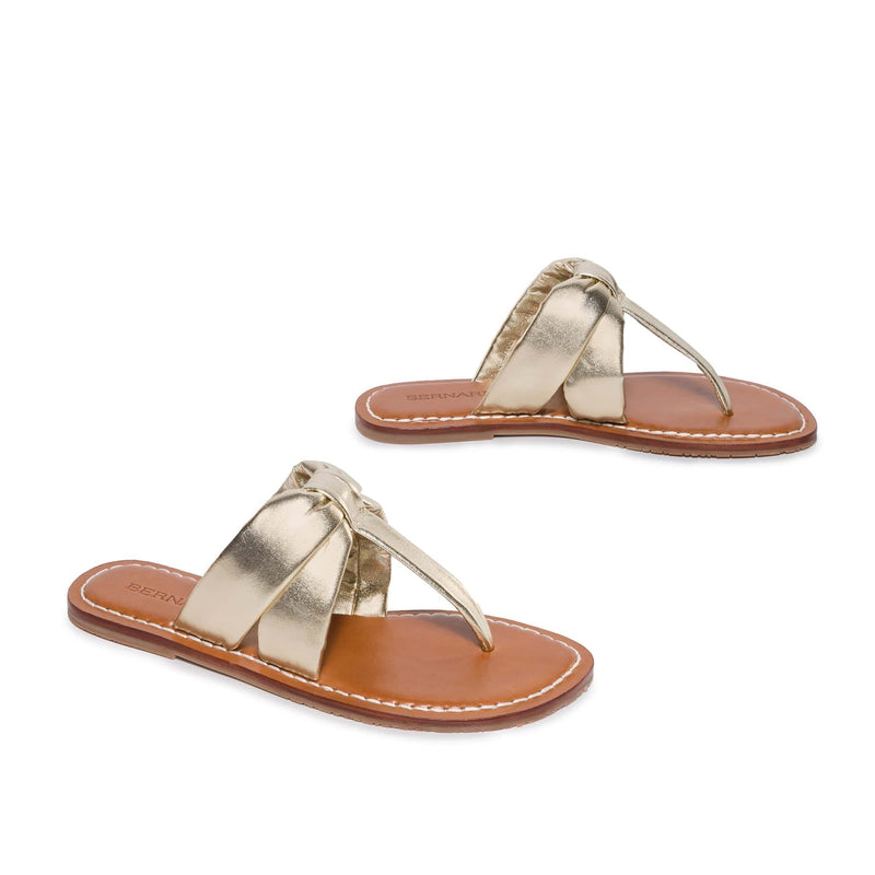 Gold Women Bernardo Margaret Thong Slide Sandals | VYG626WP