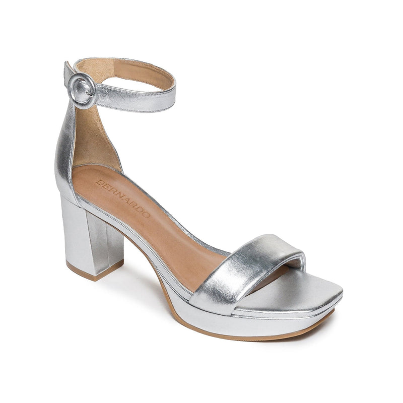 Silver Women Bernardo Carla Platform Sandals | YFP1072UF