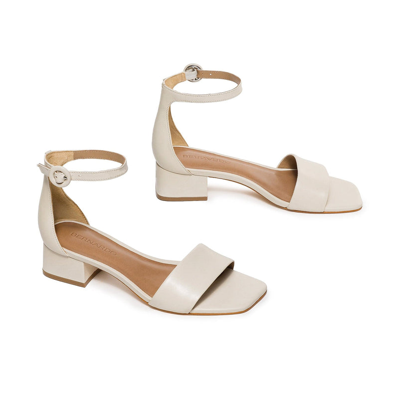 White Women Bernardo Jalena Low Heels Sandals | KJZ1110ZP