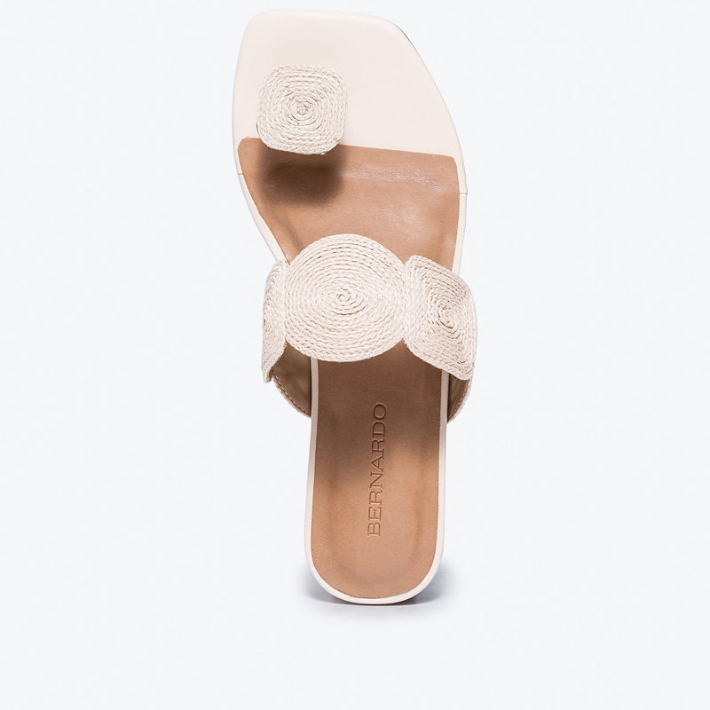 White Women Bernardo Palermo Raffia Flat Sandals | BMD8851WF